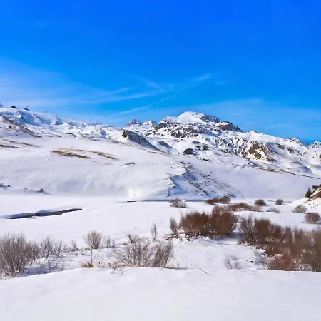 דירה Punta Escarra