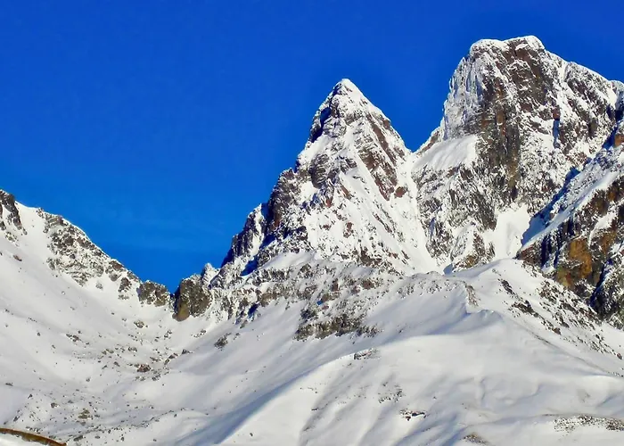 Punta Escarra Апартаменты *